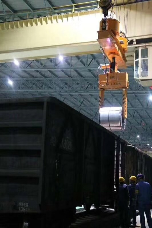 無(wú)人化、鉗臂超薄、翻爪臥卷夾鉗（寶鋼）